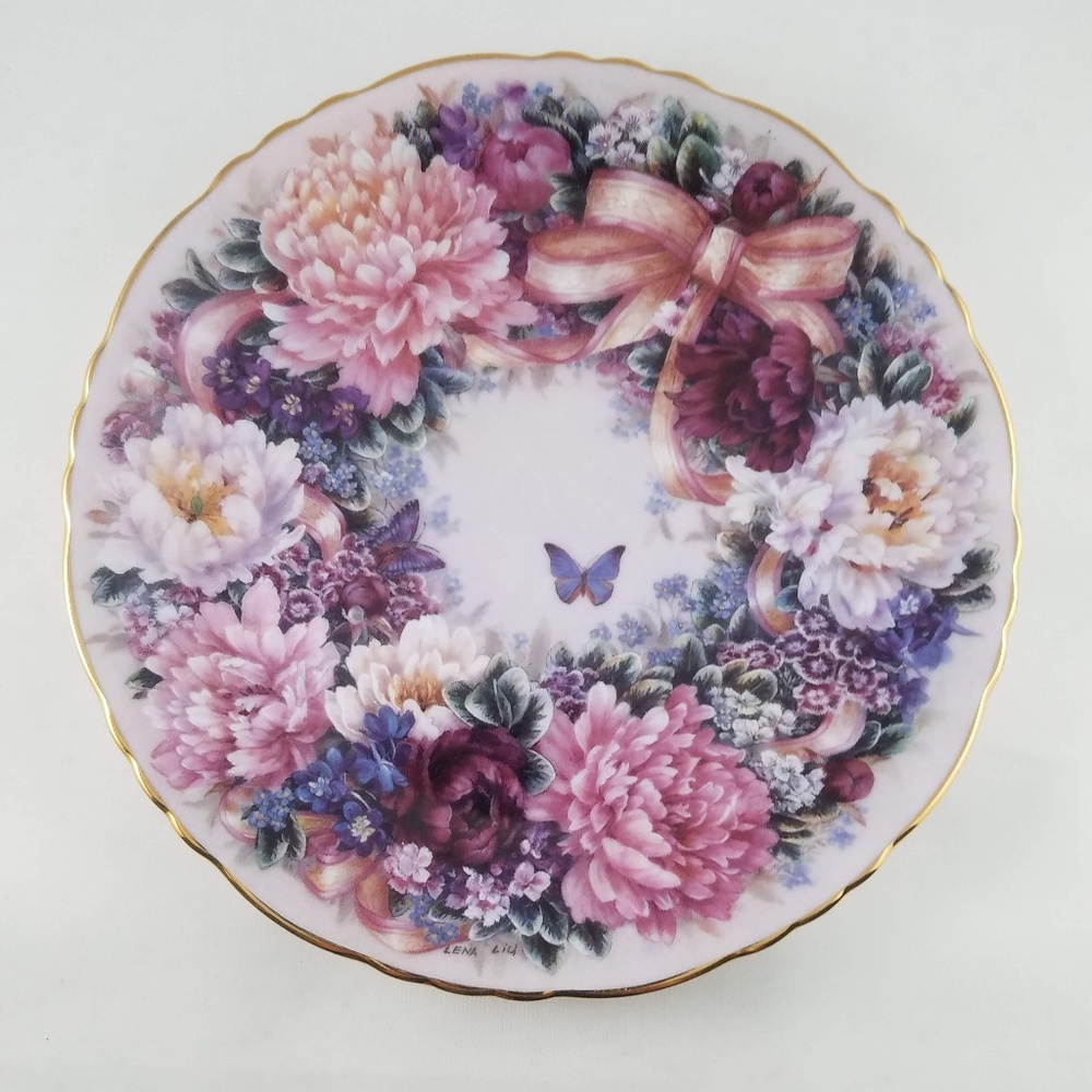 Circle of Love Plate - by Lena Liu